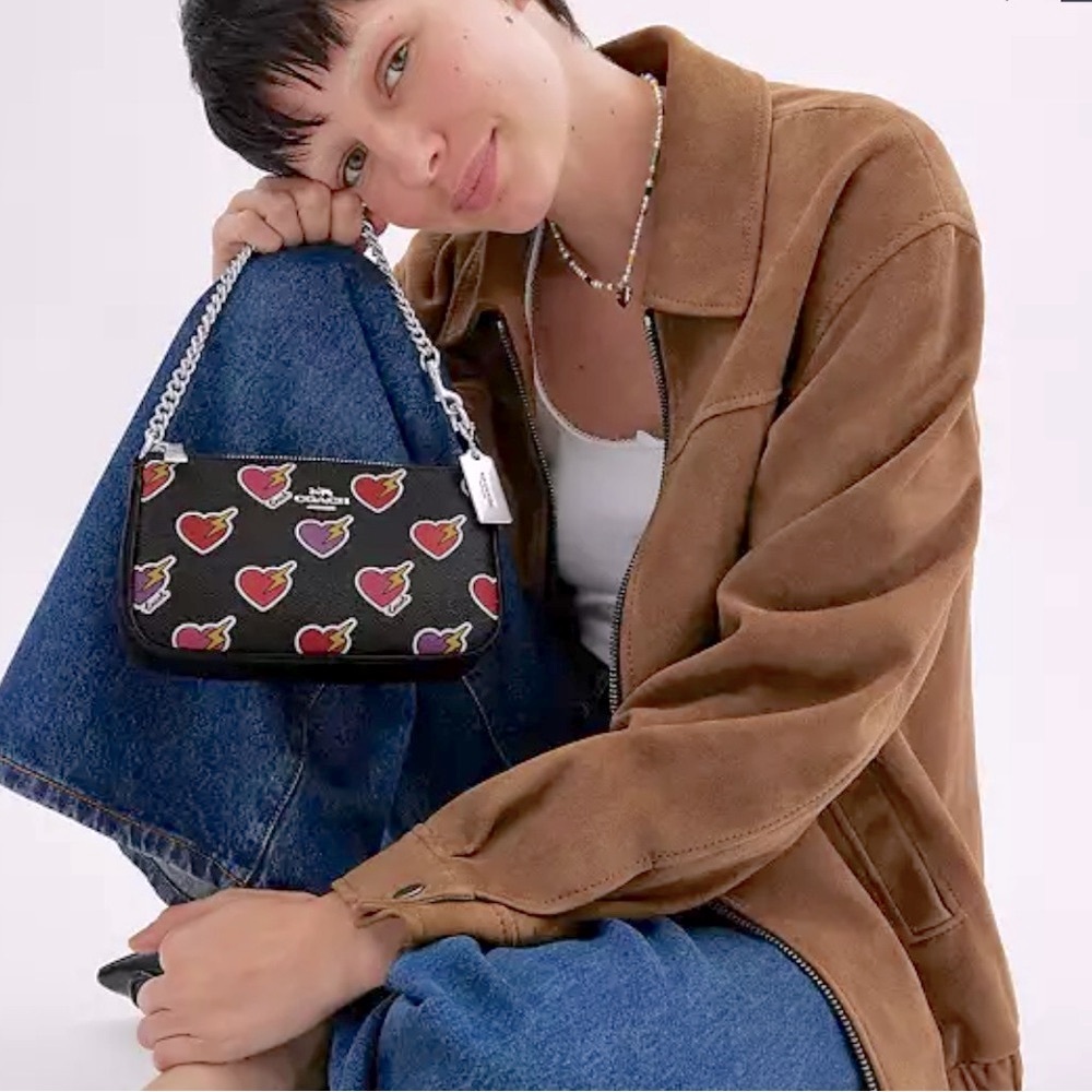 New Coach CW452 Nolita 19 With Heart Bolt Print Black Multi - Picture 2 of 12